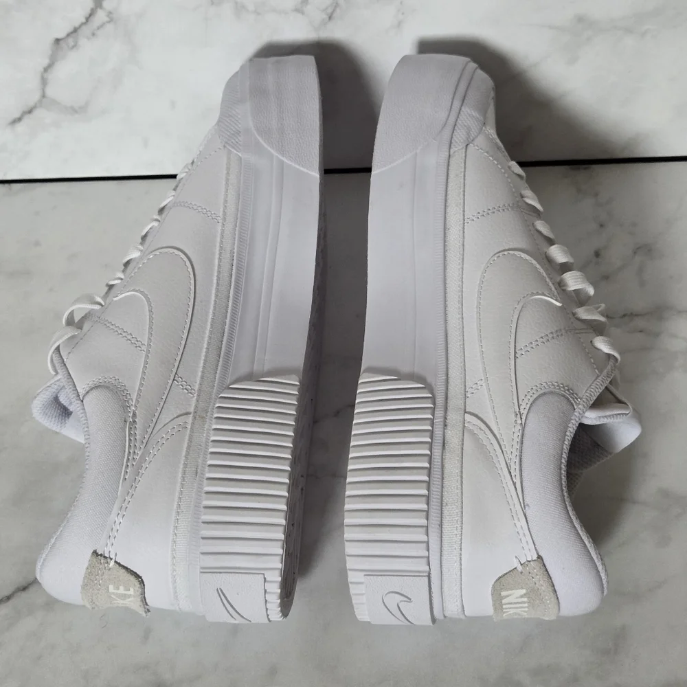 Nike Court Legacy Lift Womens White Sneakers Shoes Size 9.5
